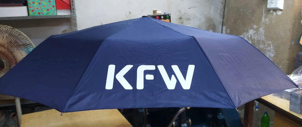 KfW: Printed umbrella, open