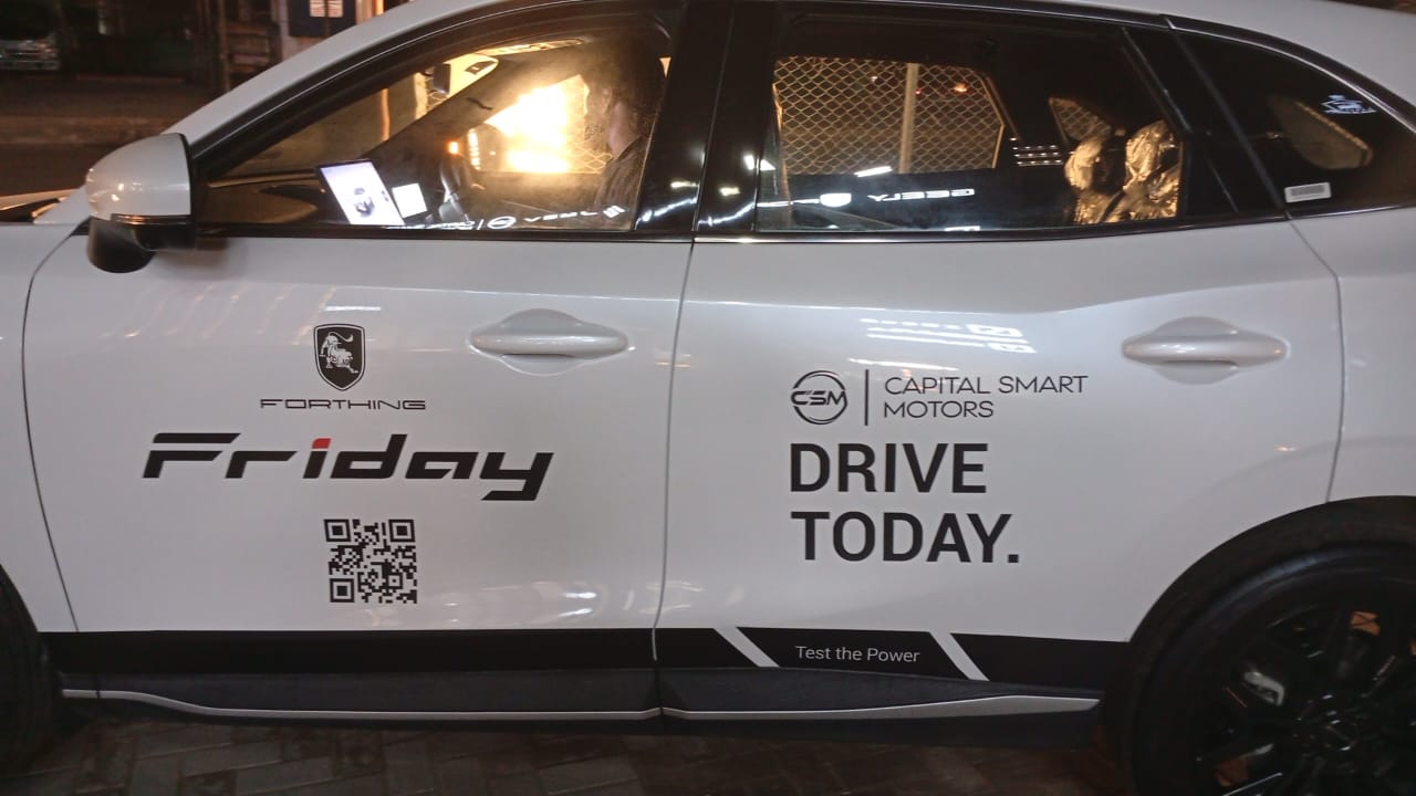 Capital Smart Motors: Forthing Friday vehicle wrap, original full photo